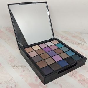 NYX Be Free Makeup Palette Eyeshadow Lip Blush